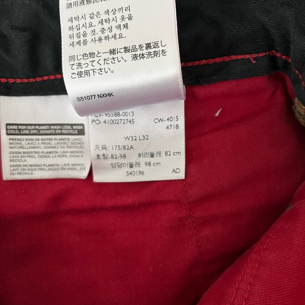 Levi pants - Picture 3 of 5